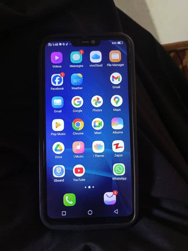 VIVO Y85 with box. 4GB / 64GB 7