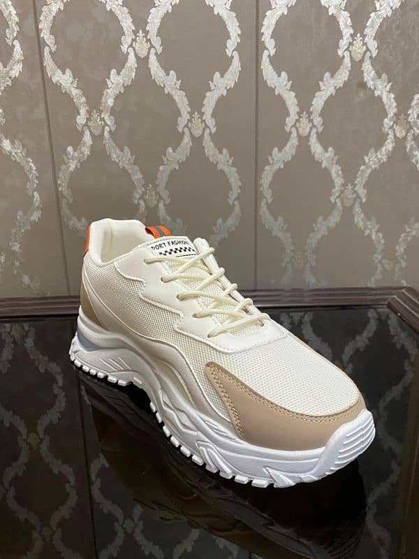 men sneakers in affordable prices with delivery all over Pakistan 8