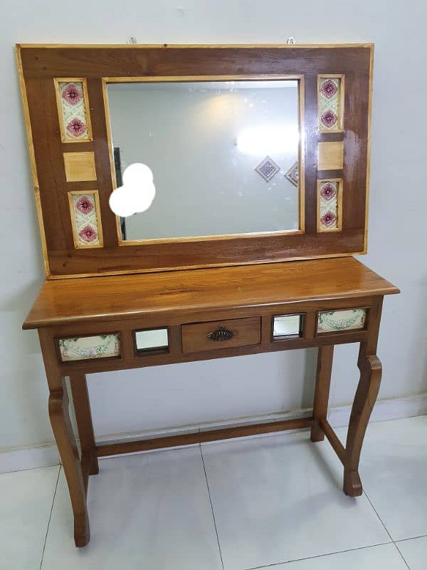 Console With Mirror 3