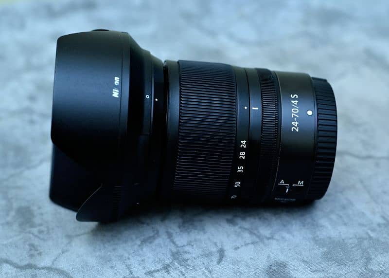 Nikon Nikkor Z 24-70mm f/4 S lens 2