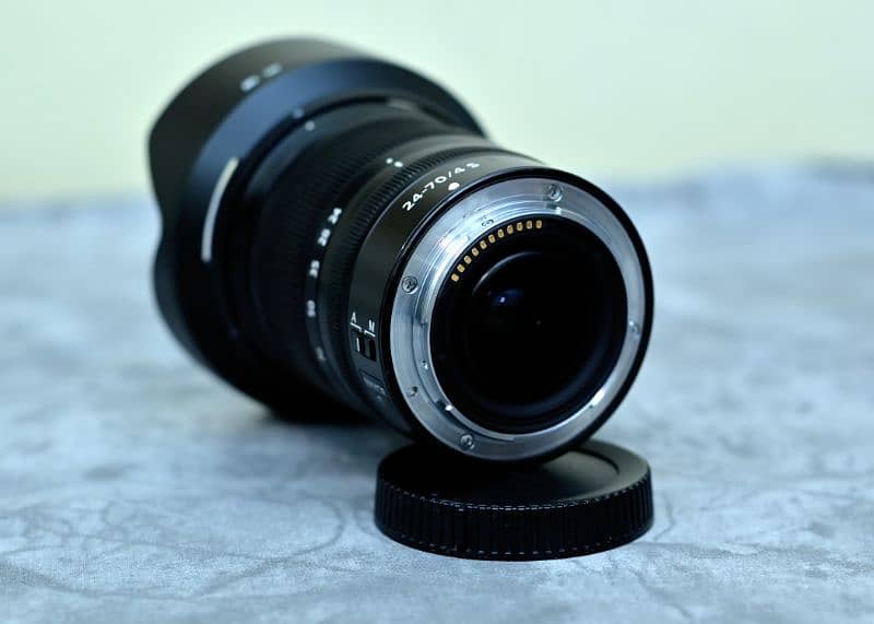 Nikon Nikkor Z 24-70mm f/4 S lens 5