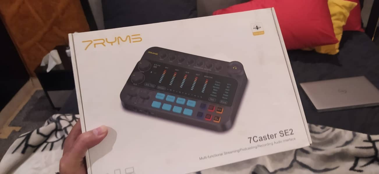 CASTER 7RYNS Audio Interface for PODCAST & Studio Setup 7