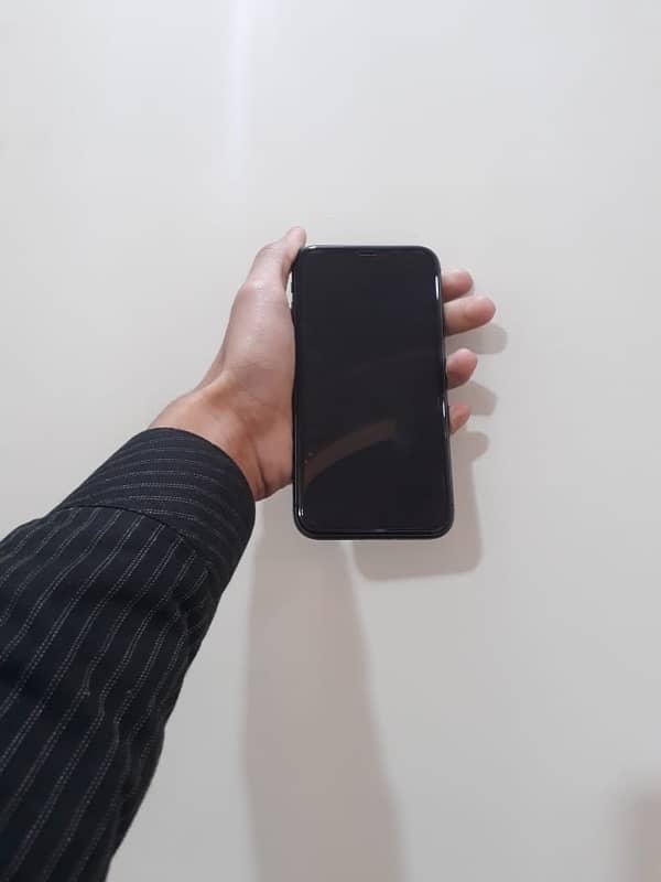 iphone 11 (fu) total sim time 1