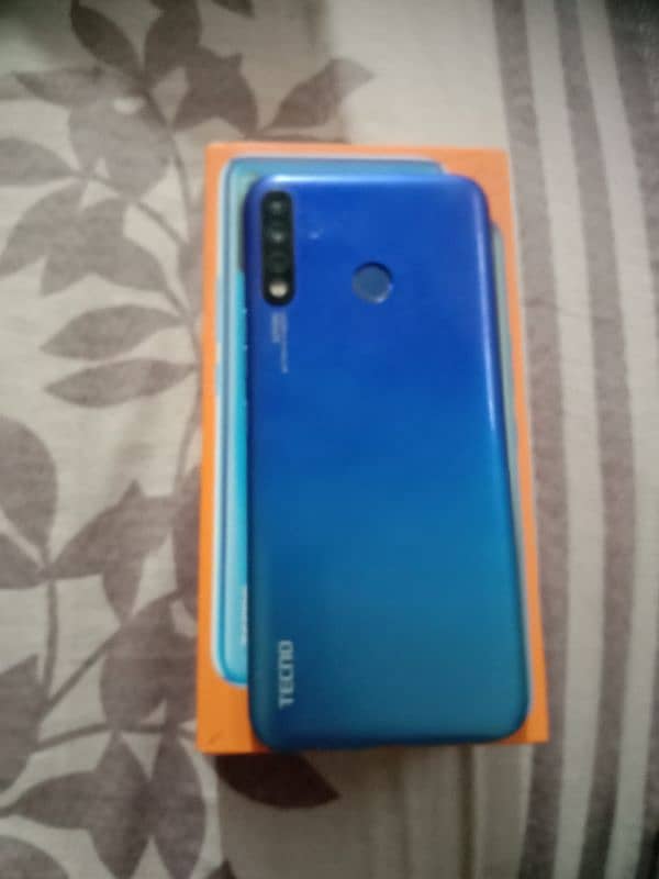 Tecno spark 7