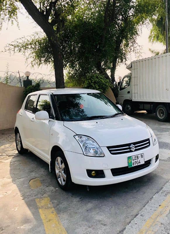 Suzuki Swift 2018 1.3 DLX 1