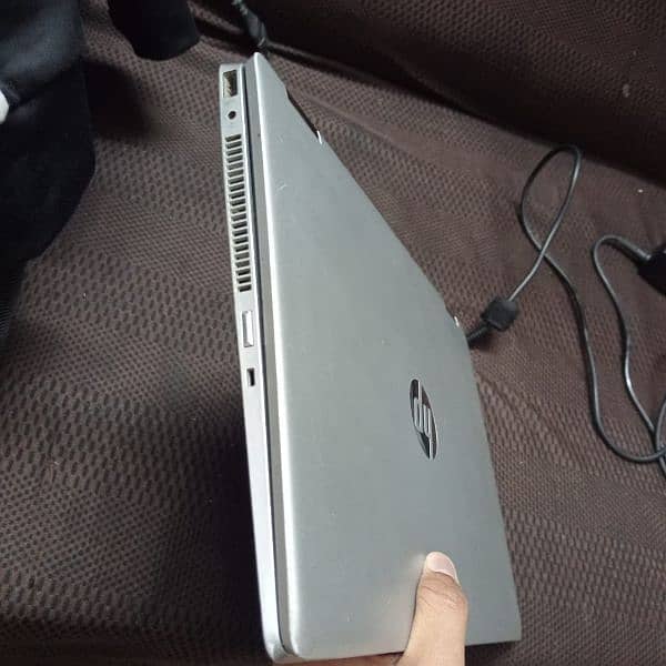 HP PAVILION i5 1