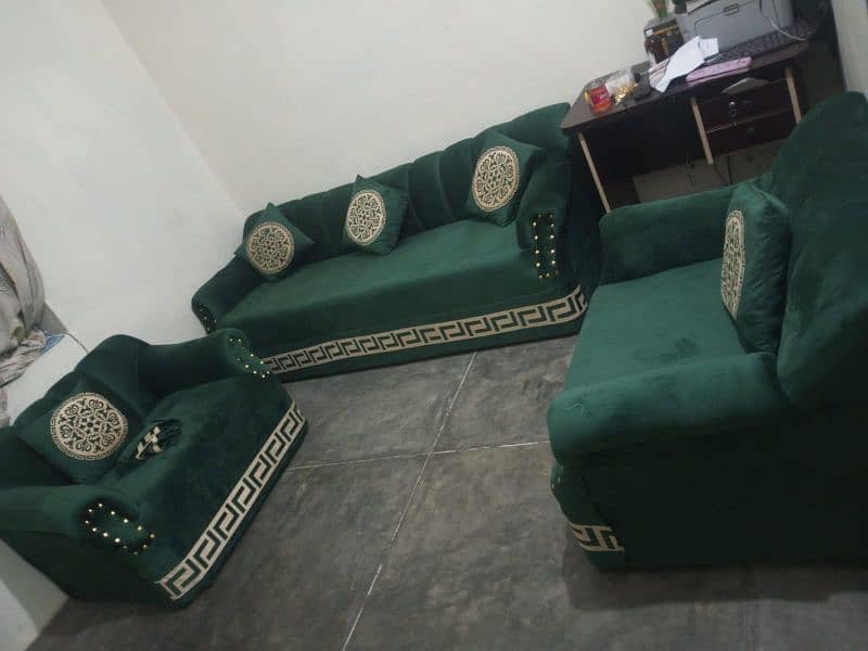 OLD SOFA REPARING AVAILABLE 03145059454 4