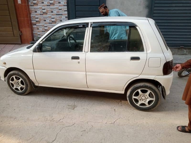 Daihatsu Cuore 2003 1