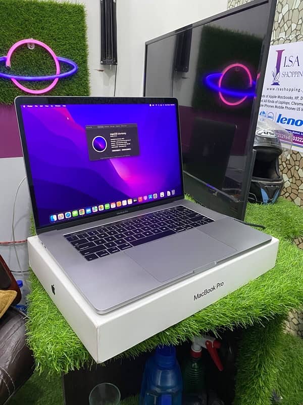 apple MacBook pro 2018 /- 03461809478 0