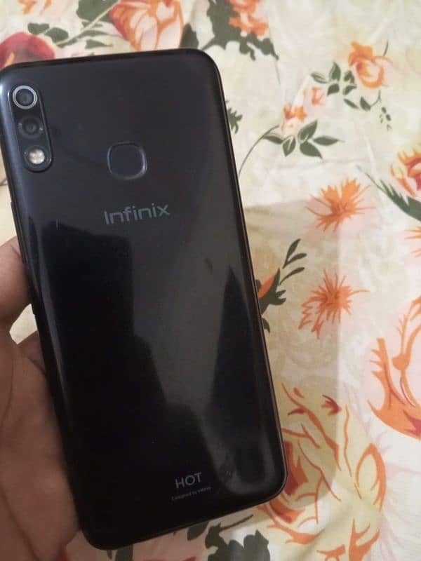 Infinix Hot 8 3