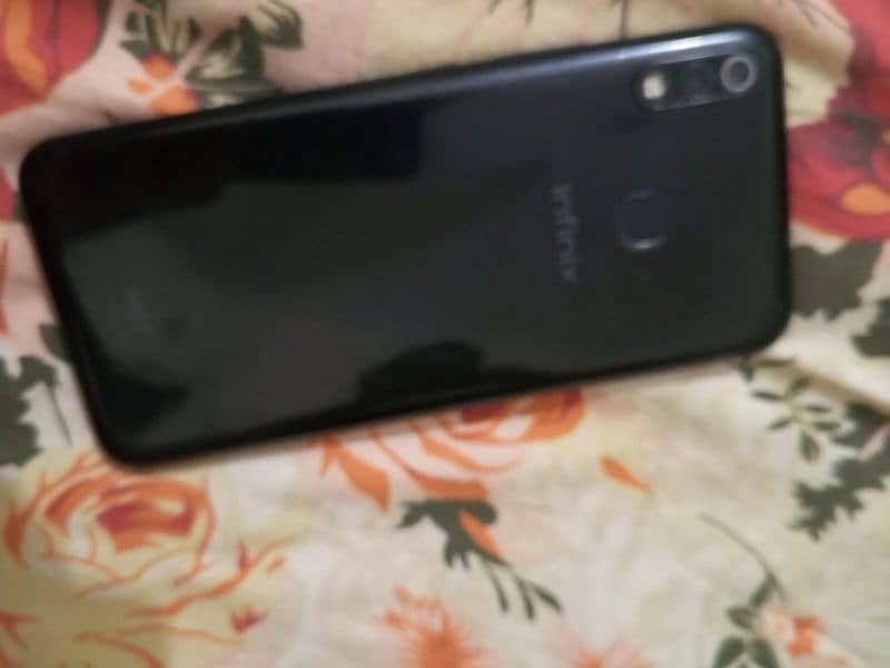 Infinix Hot 8 10