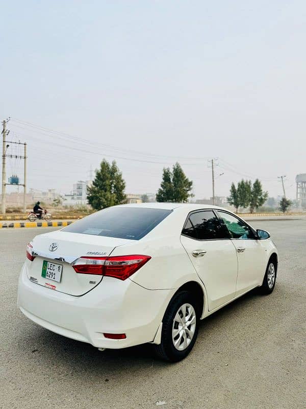 Toyota Corolla GLI 2016 4