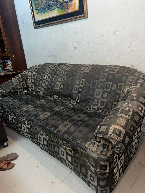 Sofa Set  three two one Seater available for Sale 2