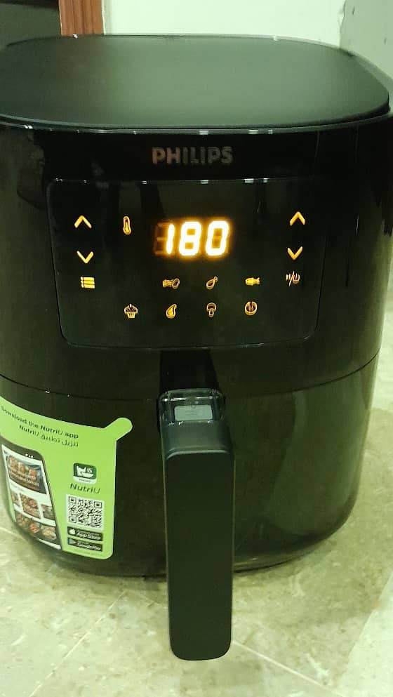 Philips Digital Air fryer 4.1L HD9252/91 0