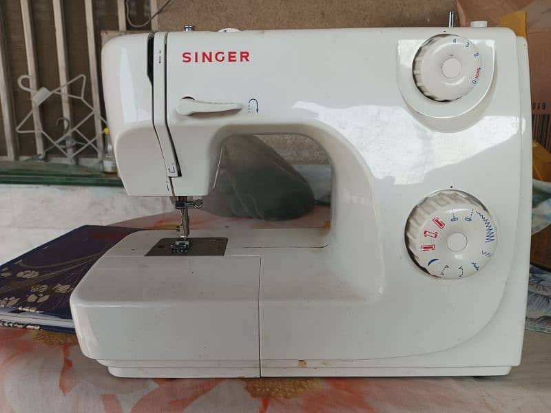 Singer sewing machine model 8280 0