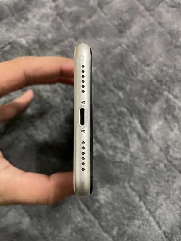 IPhone 11 64GB Nonpta 03365158228 3