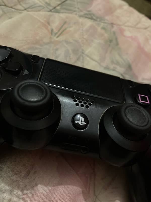 PS4 controller 2