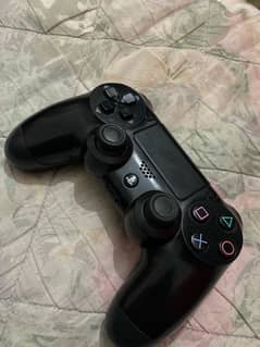 PS4 controller