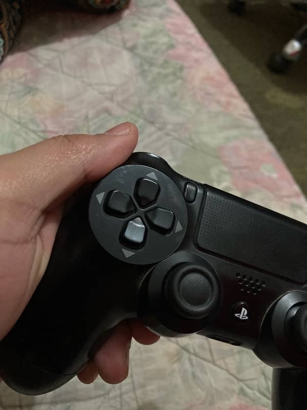 PS4 controller 3