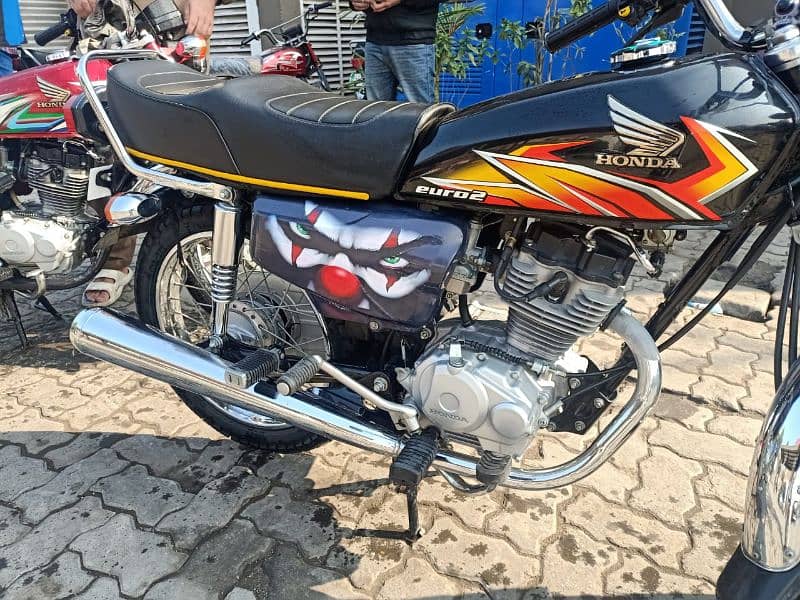 i want to sell Honda 125 new condition /03030046708 6