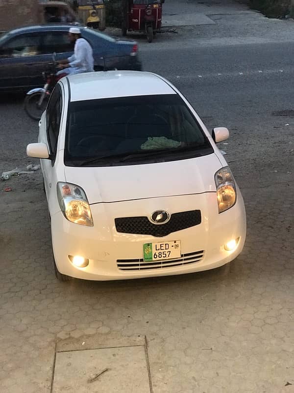 Toyota Vitz 2007 6