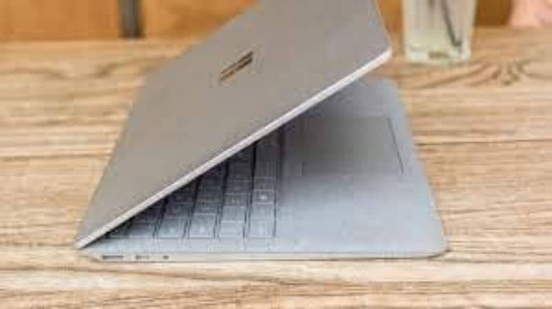 Microsoft Surface Laptop,  i7 7th Generation, 16gb, 512gbssd 2