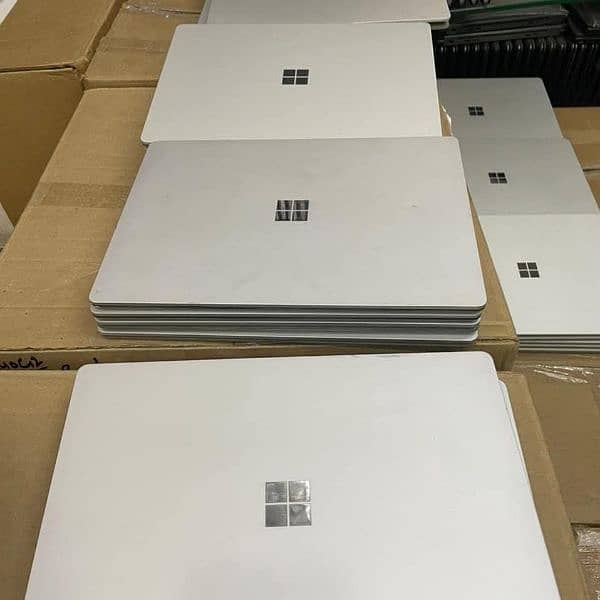 Microsoft Surface Laptop,  i7 7th Generation, 16gb, 512gbssd 3