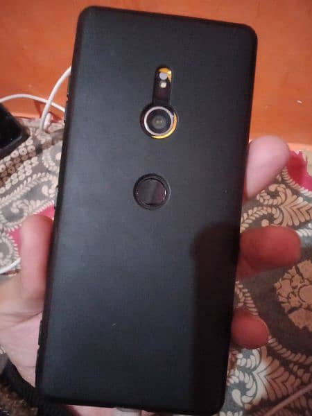 Sony Xz3 pta approved only panel issue 4GB 64GB best for pubg 7