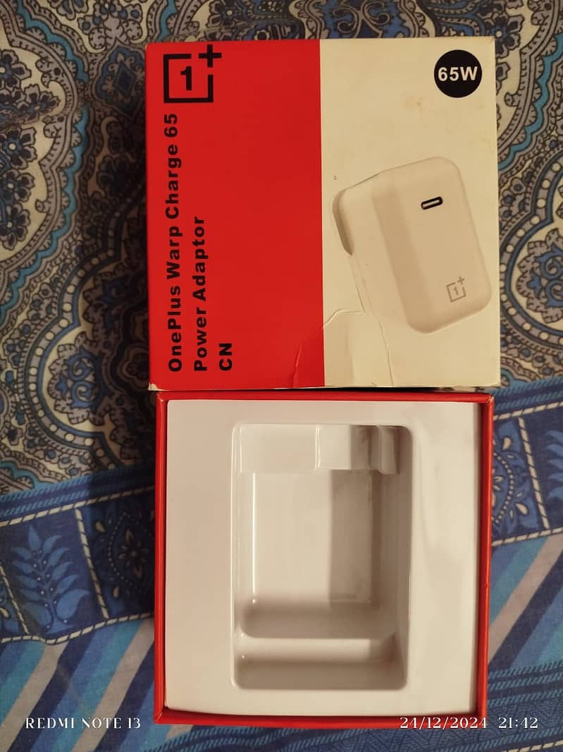 OnePlus charger 65W box only 1