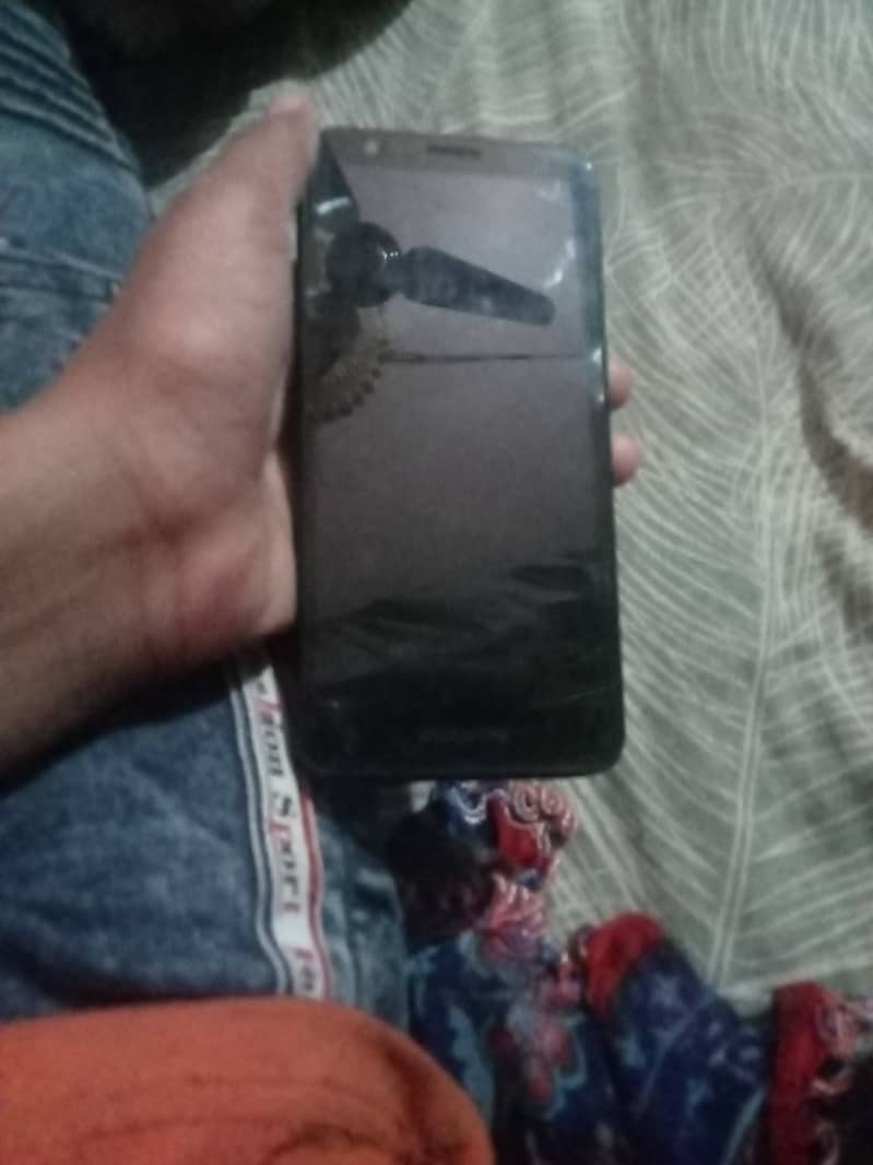 motorola mobile hai ,,NoN PTA,, 1