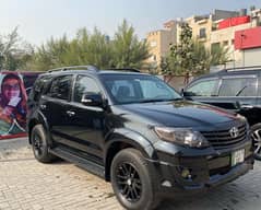 Toyota Fortuner 2013