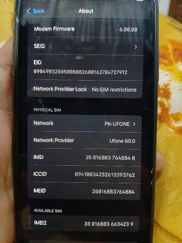 Iphone 11 factory unlock 10/10 condition 98 bh 9