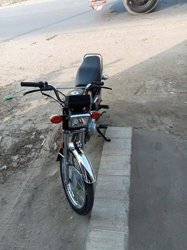 HONDA CG125 2024 3