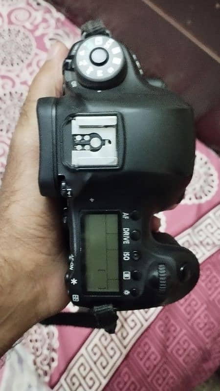 6D body with 50mm 1.8 complete box 2