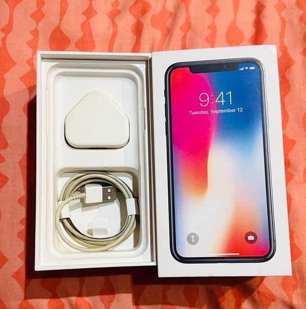 iPhone X 64GB PTA 8