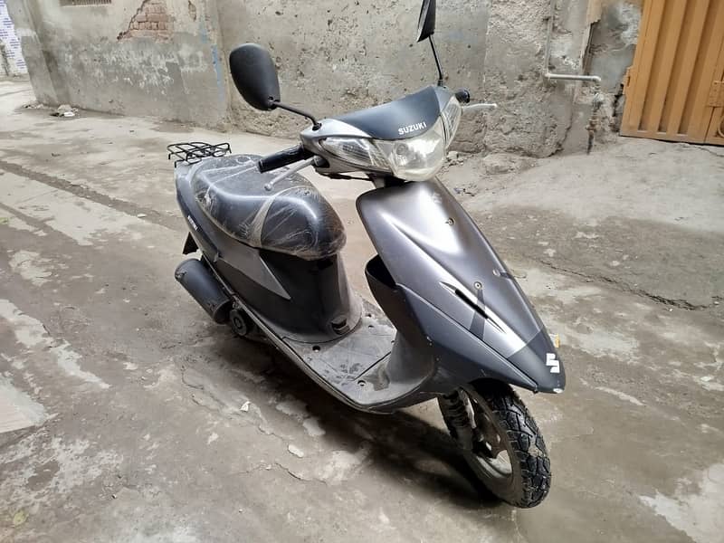 Suzuki Scooter | 49cc 4-Stroke Automatic Petrol Scooty 3