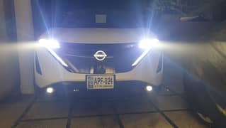 Nissan Ariya B6 Limited 2022 Two-Tone Pearl White Electric Vehicle