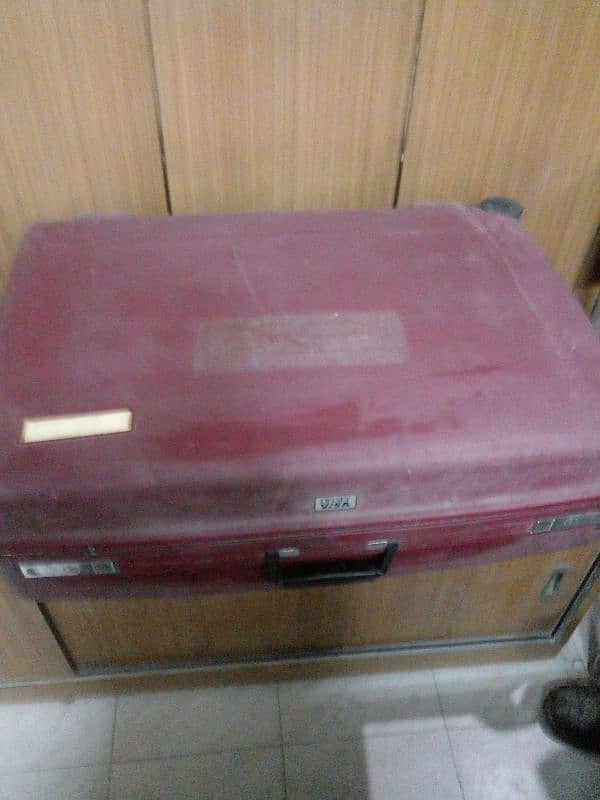 used suitcase 14