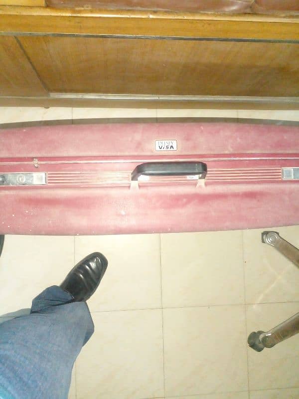 used suitcase 15