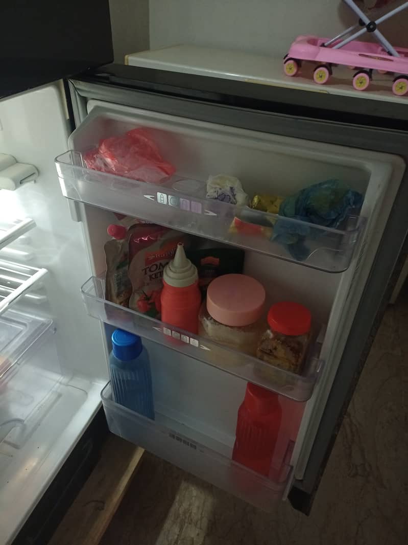 Dawlance refrigerator 1