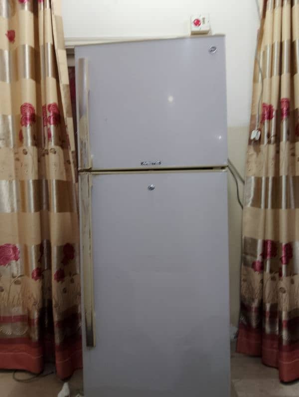 pel good condition refrigerator for sell 0