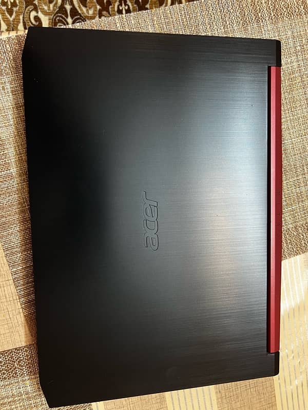 Acer Nitro 5 AN515-54 3