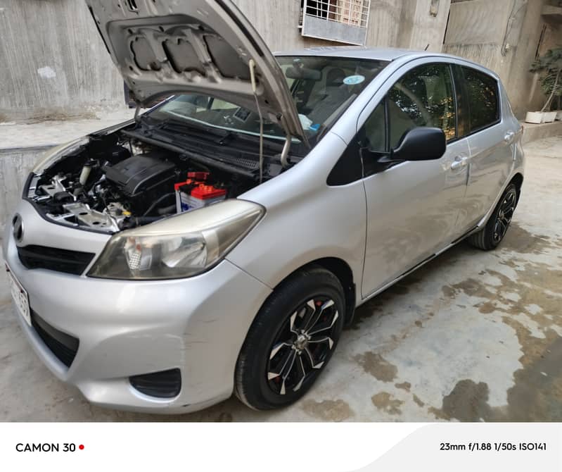 Toyota Vitz 2013 17 0