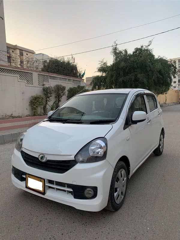 Daihatsu Mira 2014 2