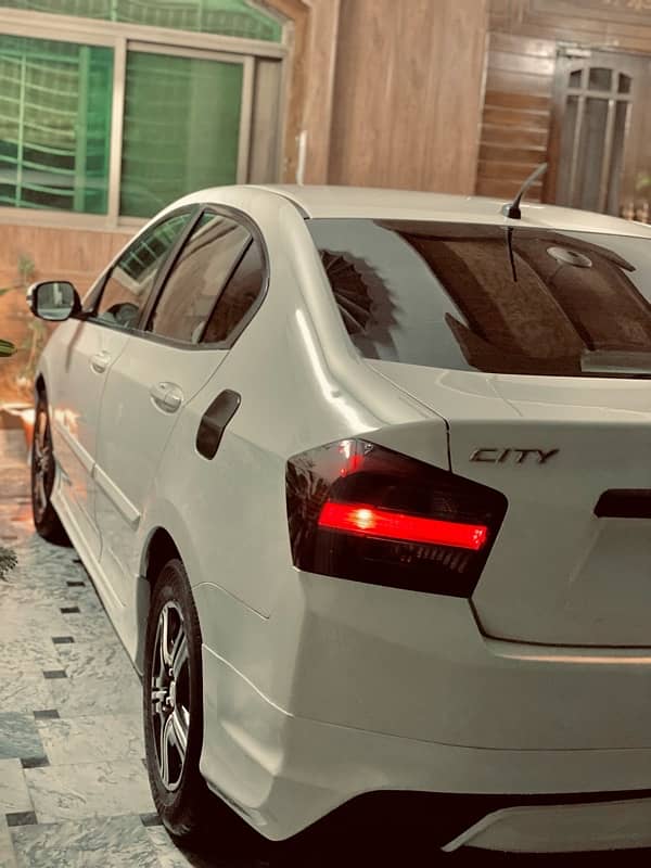 Honda City IVTEC 2018/19 3