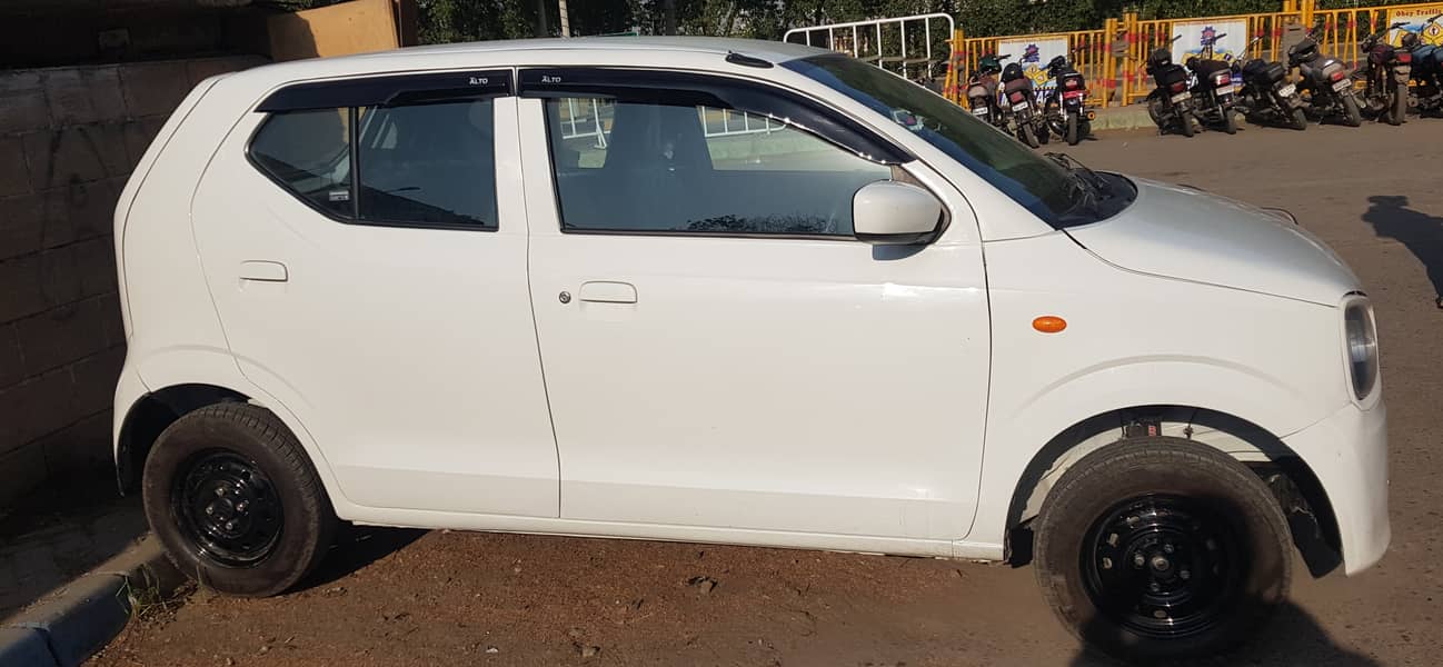 Suzuki Alto VXL 2024 White 1