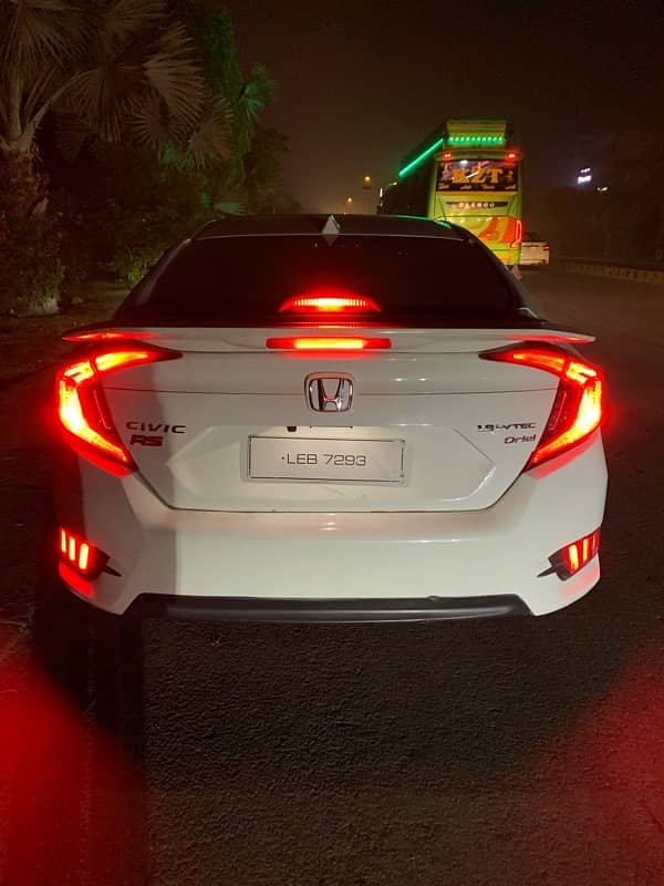 Honda Civic Oriel 2018 7