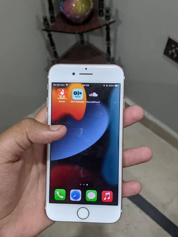 iphone 7 10/10 in low price 8