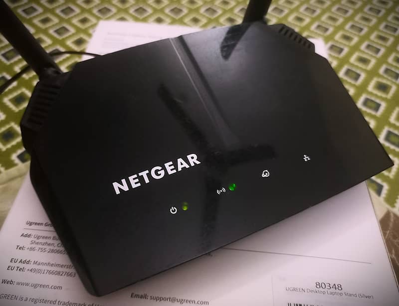 BEST OFFER… NETGEAR R6080 (AC1000) DUAL-BAND WIFI ROUTER! 3