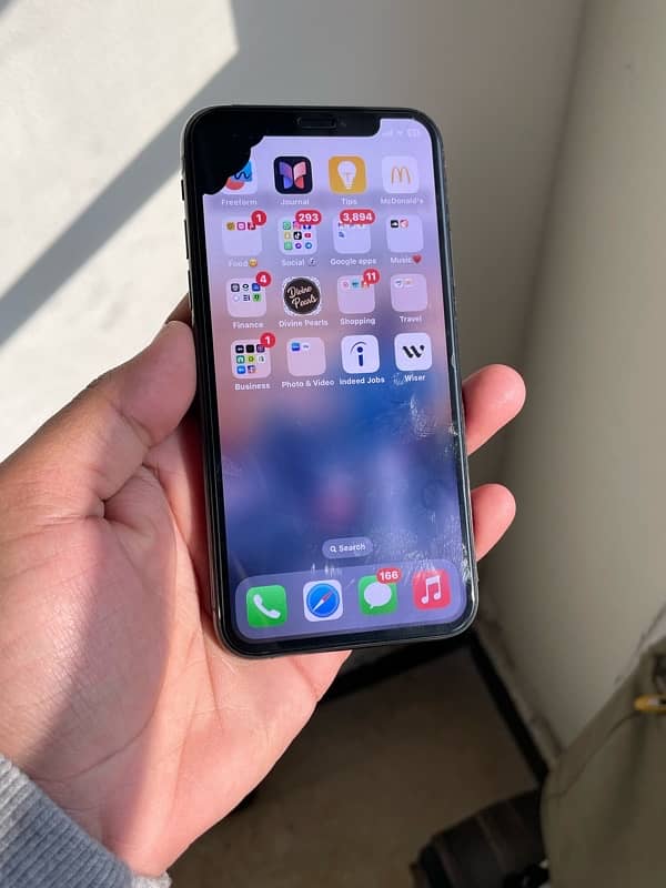 iphone XS 256 Pta approved 3